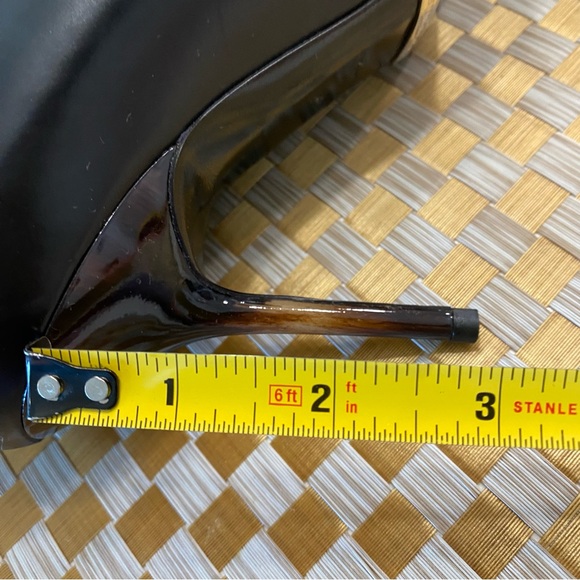 Burberry Mawdesley Pump. Black. EU 38 - Picture 15 of 15